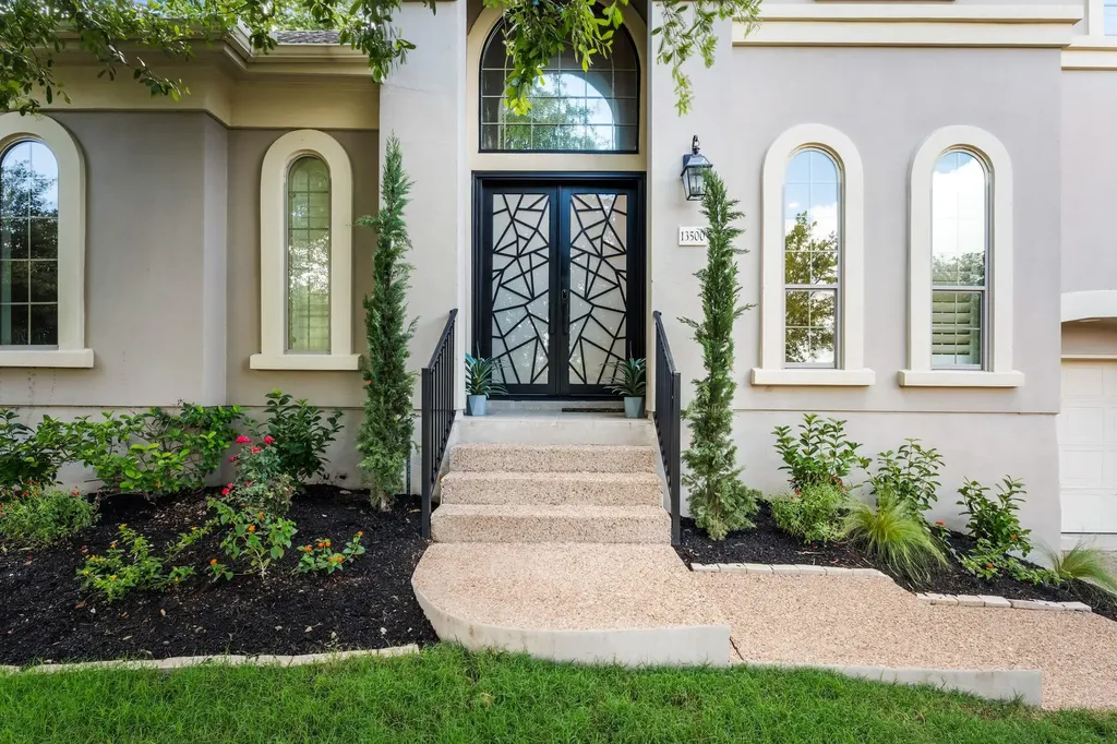 13500 Coleto Creek Trail Austin TX 78732