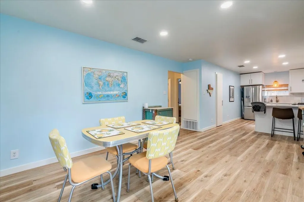 2506 Audubon Place Austin TX 78741