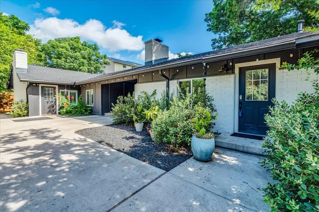 2506 Audubon Place Austin TX 78741