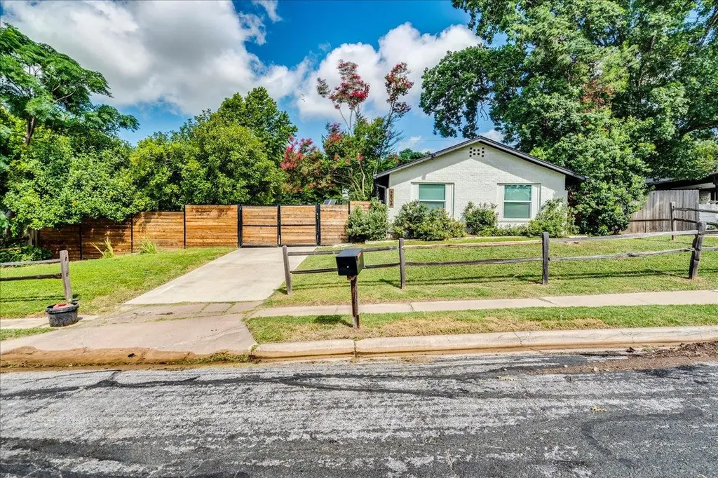 2506 Audubon Place Austin TX 78741
