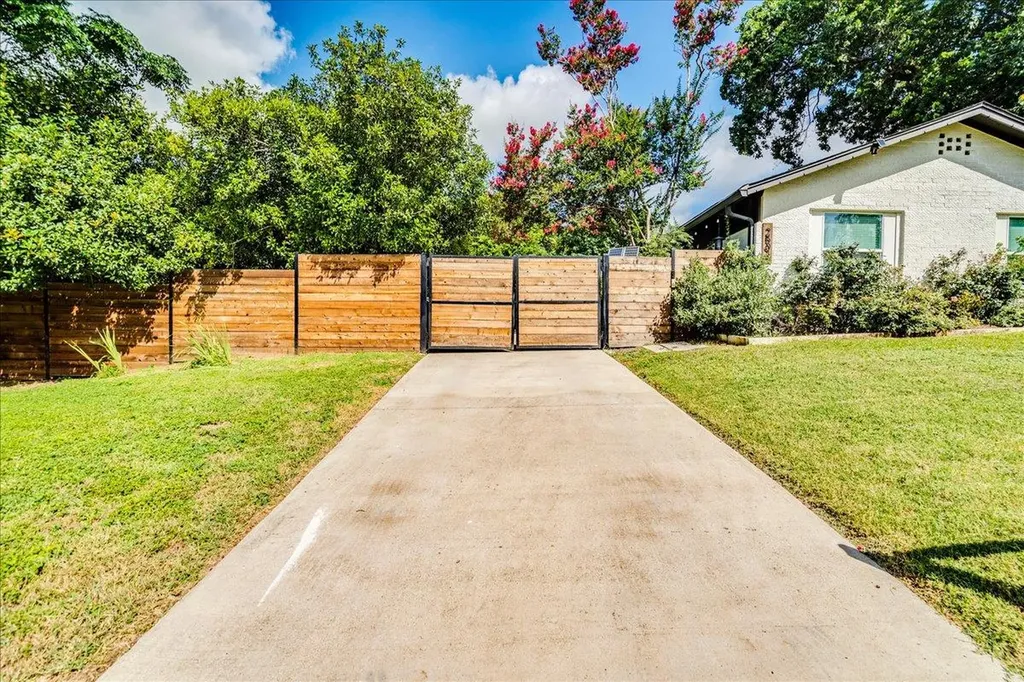 2506 Audubon Place Austin TX 78741