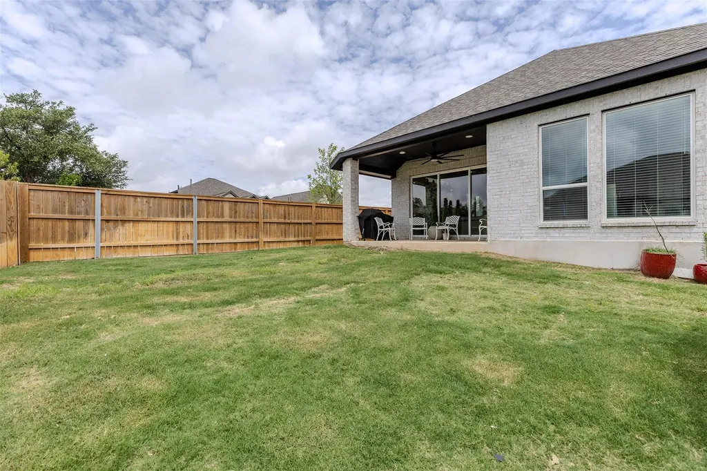 100 Green Knoll Lane Georgetown TX 78628