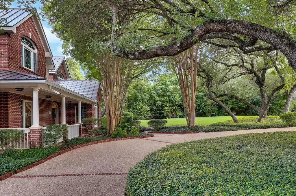 109 Wood Trail West Lake Hills TX 78746