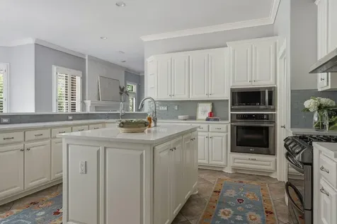 109 Wood Trail West Lake Hills TX 78746