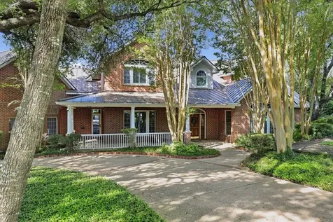 109 Wood Trail West Lake Hills TX 78746