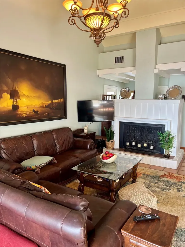 103 Island Drive Horseshoe Bay TX 78657