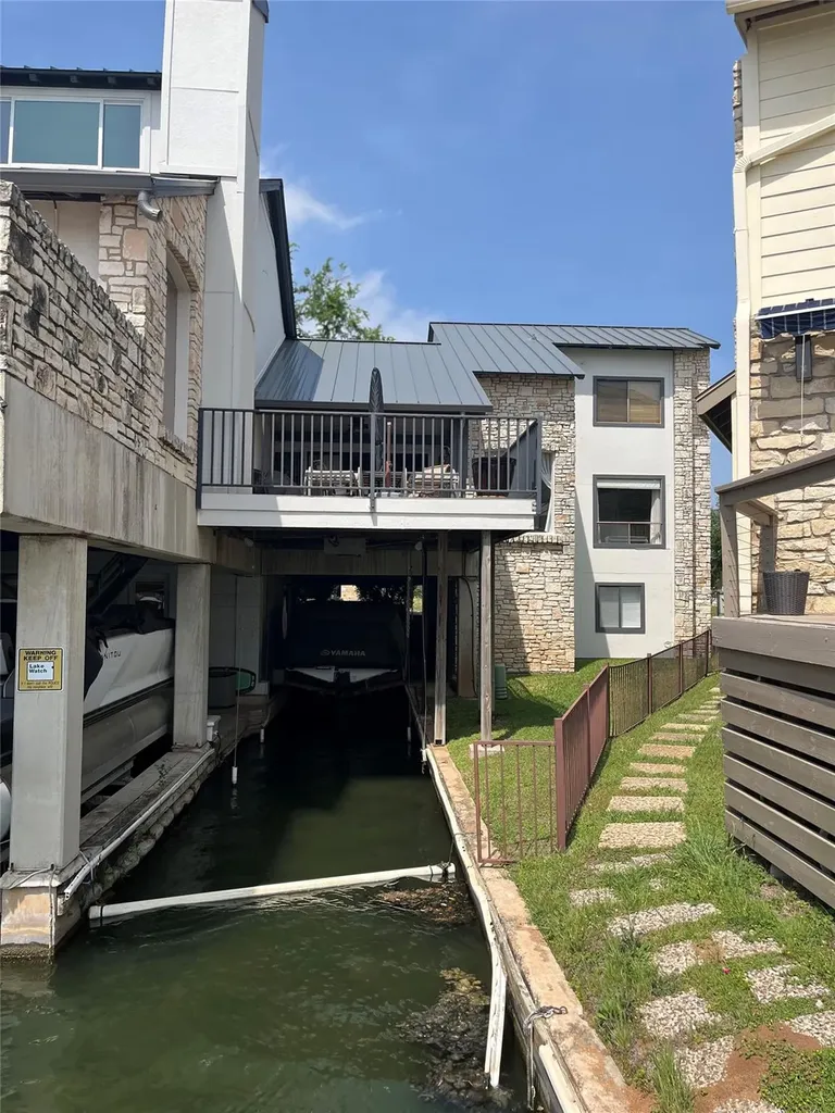 103 Island Drive Horseshoe Bay TX 78657