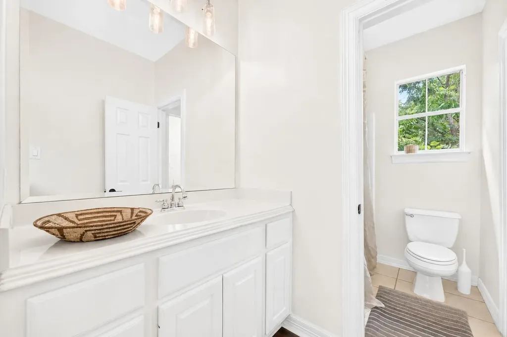 3816 Gaines Court Austin TX 78735