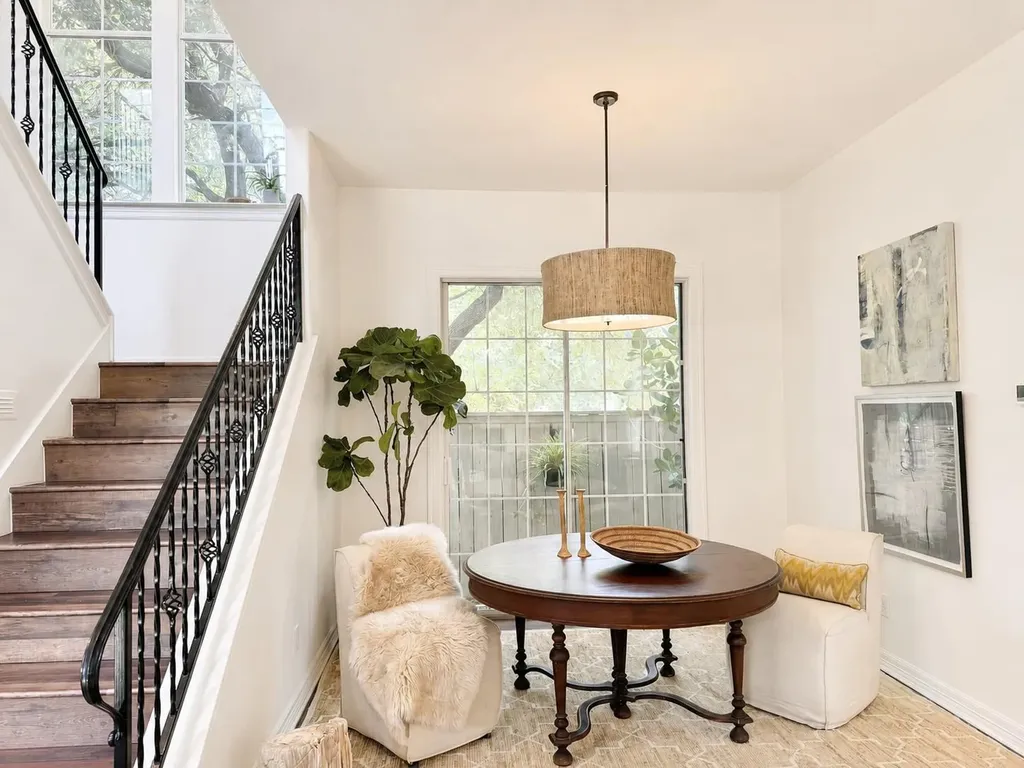 3816 Gaines Court Austin TX 78735