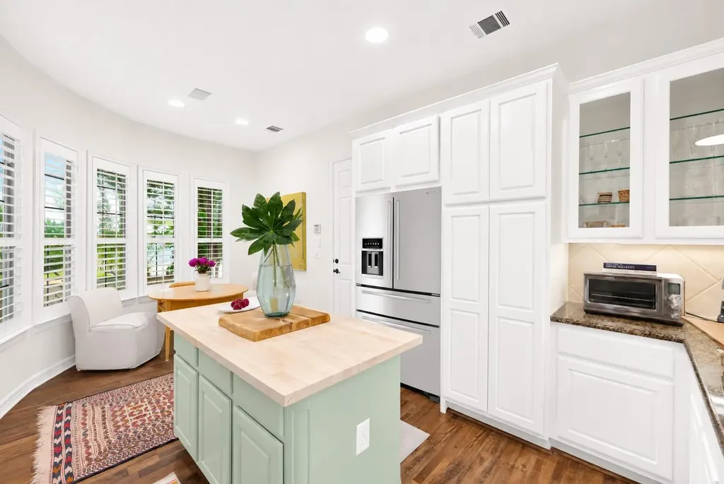 3816 Gaines Court Austin TX 78735