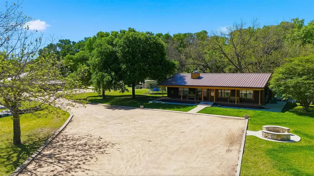 1204 S Gabriel Drive Leander TX 78641