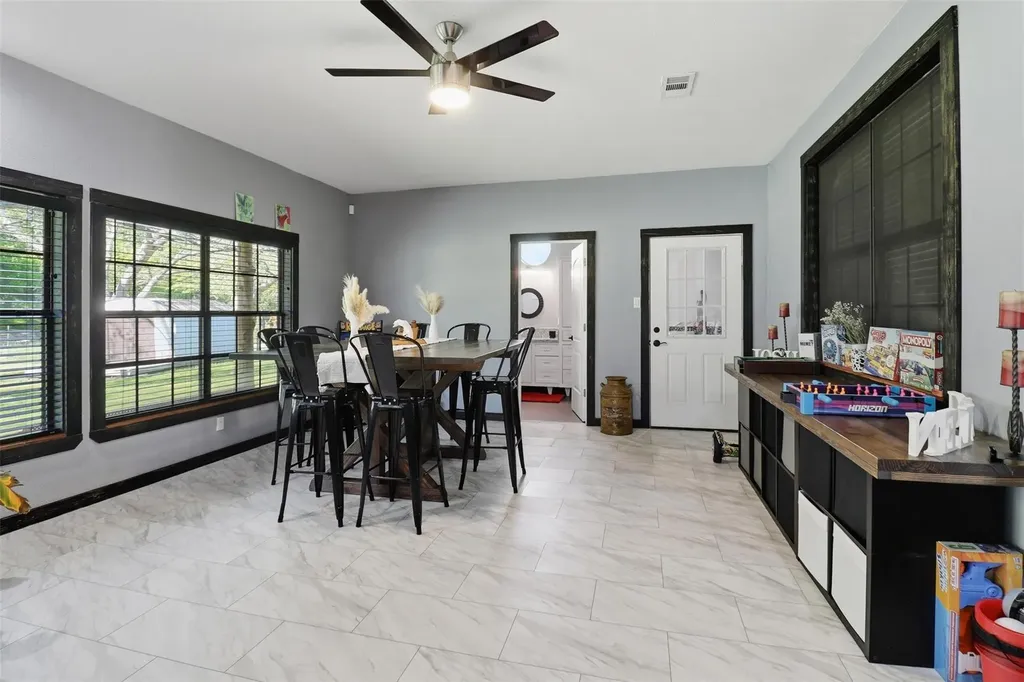 1204 S Gabriel Drive Leander TX 78641