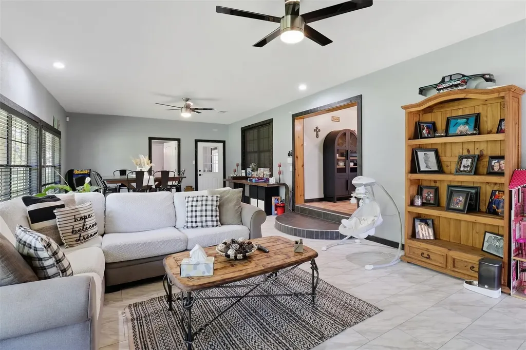1204 S Gabriel Drive Leander TX 78641