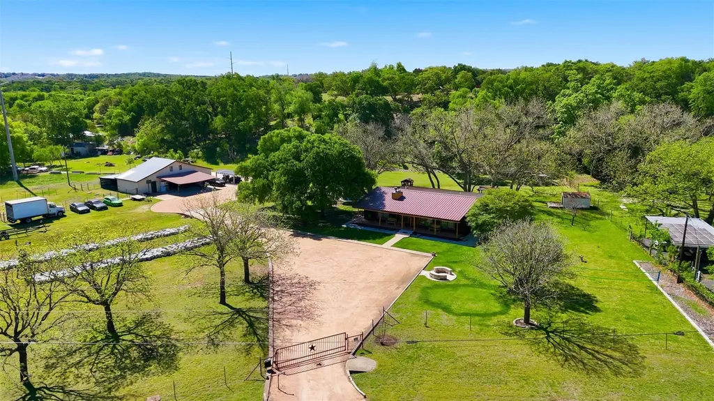1204 S Gabriel Drive Leander TX 78641