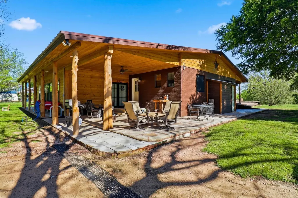 1204 S Gabriel Drive Leander TX 78641