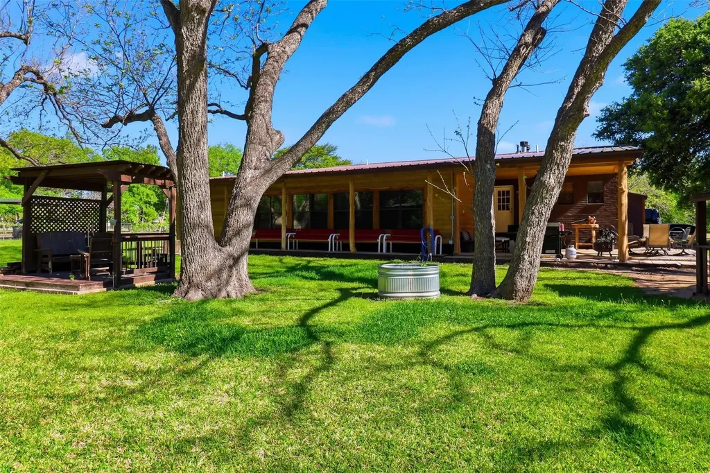 1204 S Gabriel Drive Leander TX 78641