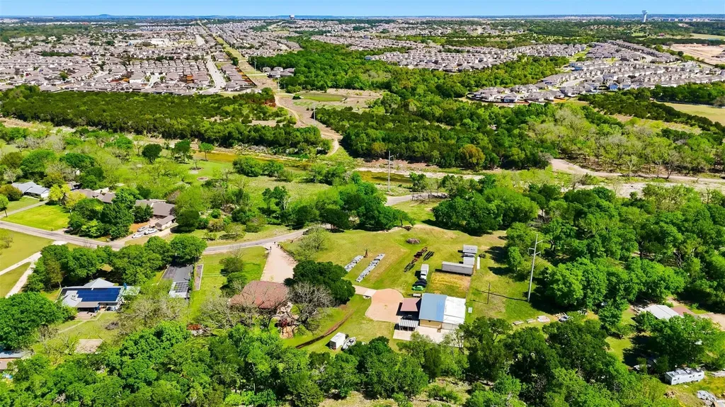 1204 S Gabriel Drive Leander TX 78641