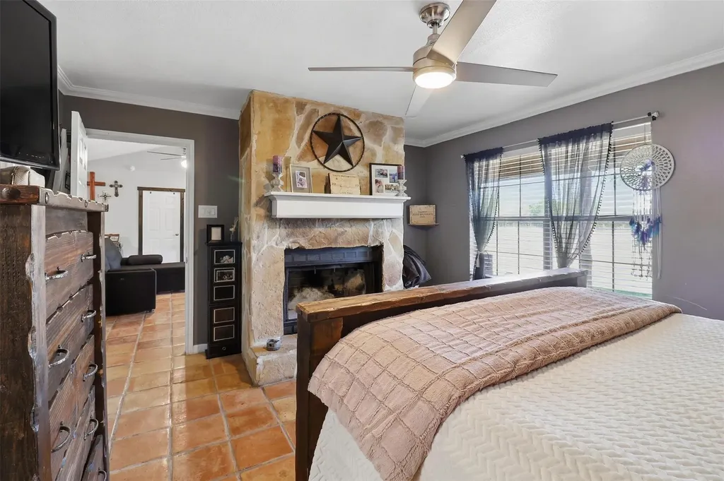 1204 S Gabriel Drive Leander TX 78641