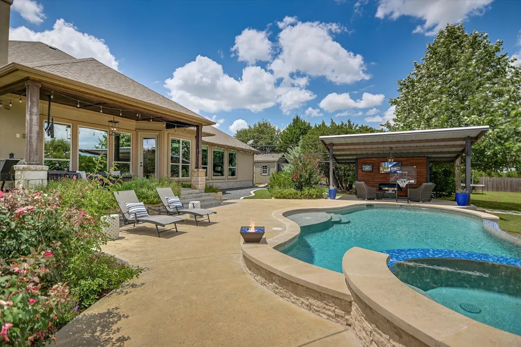 264 Sunny Slope Road Liberty Hill TX 78642