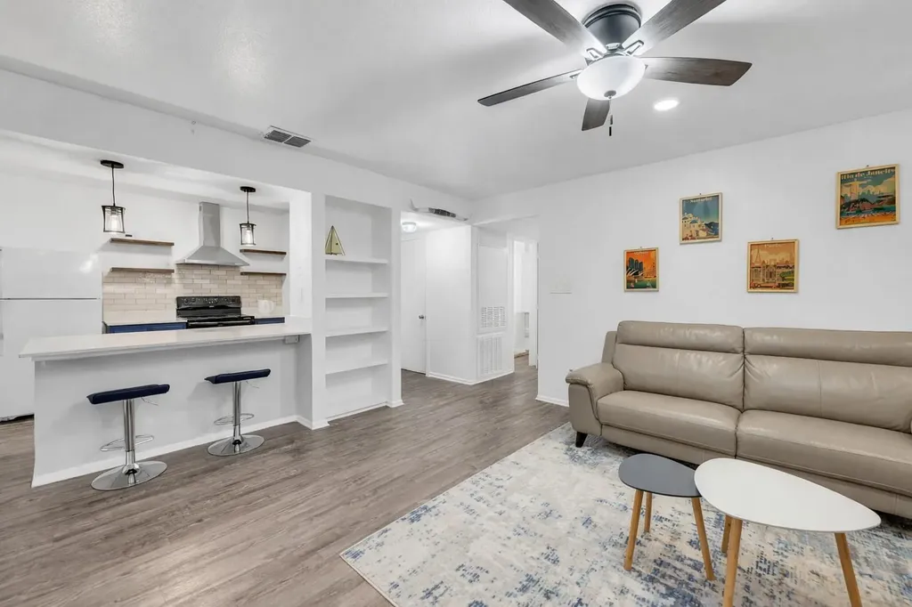 4500 E Oltorf Street Austin TX 78741