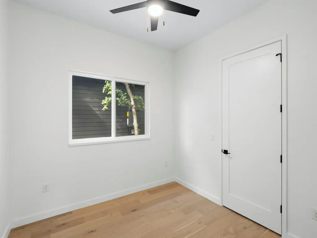 1106 S Meadows Drive SW Austin TX 78758