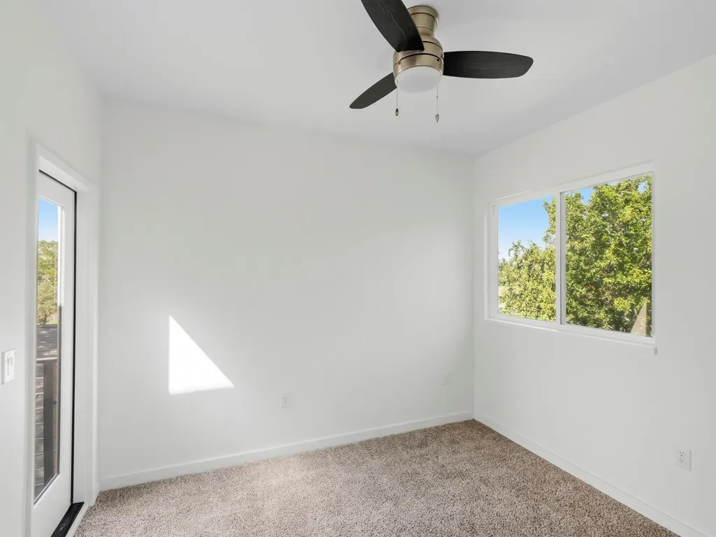 1106 S Meadows Drive SW Austin TX 78758