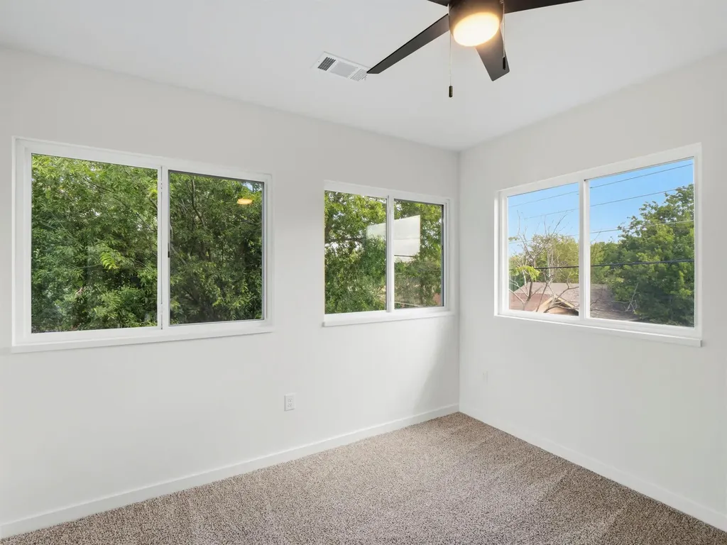 1106 S Meadows Drive SW Austin TX 78758