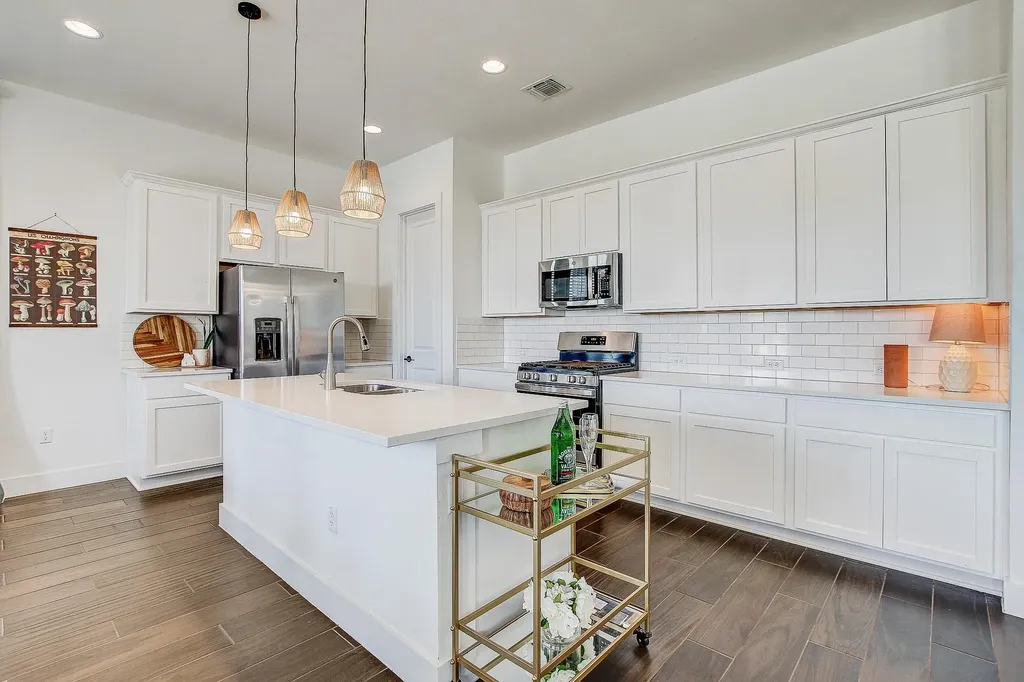 9208 Apogee Boulevard Austin TX 78744