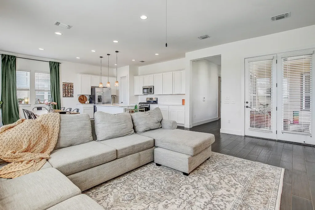 9208 Apogee Boulevard Austin TX 78744