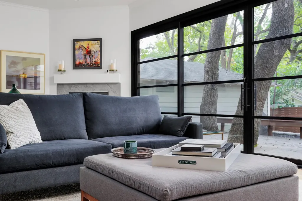 2803 Bridle Path Austin TX 78703