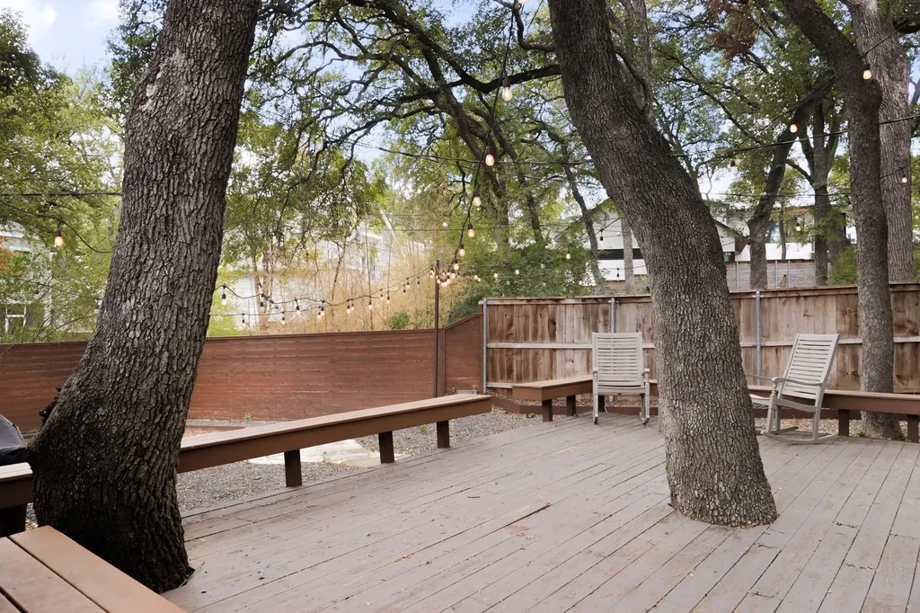 2803 Bridle Path Austin TX 78703