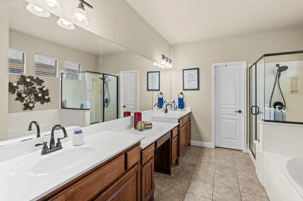 4332 Teravista Club Drive Round Rock TX 78665