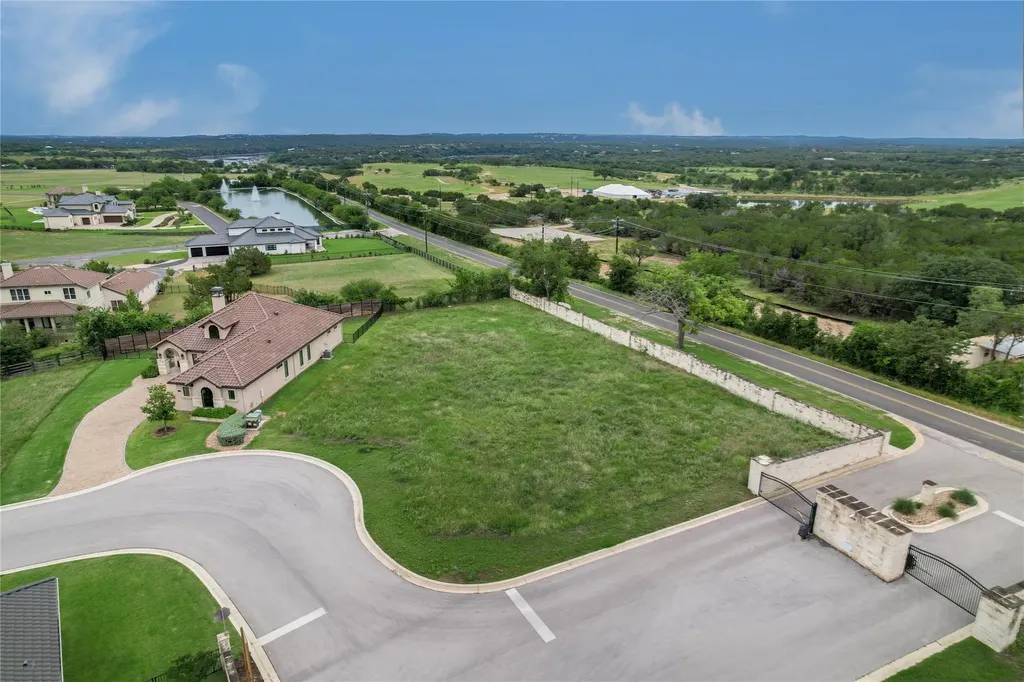 26612 Haynie Flat Road Spicewood TX 78669