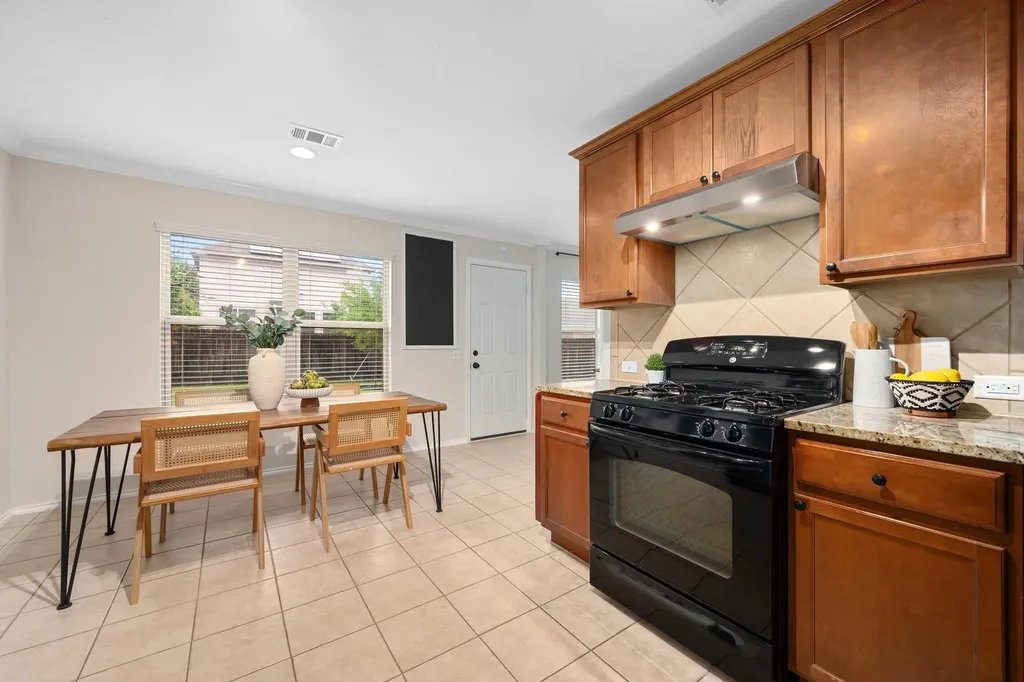 7108 Crestone Road Austin TX 78744