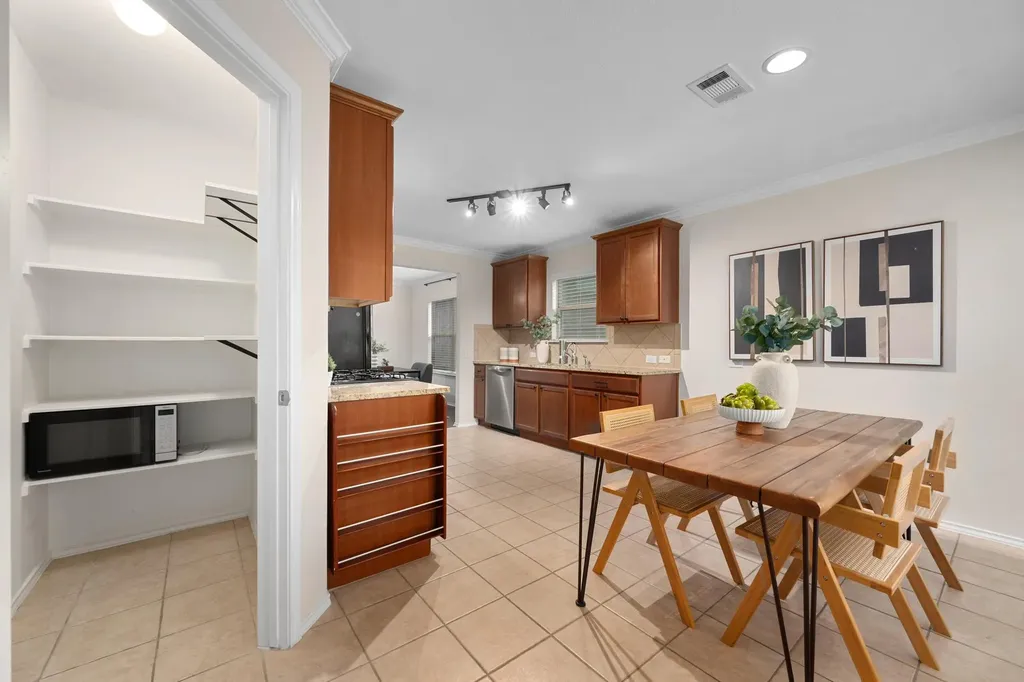 7108 Crestone Road Austin TX 78744