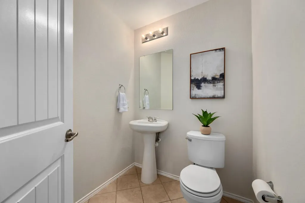 7108 Crestone Road Austin TX 78744