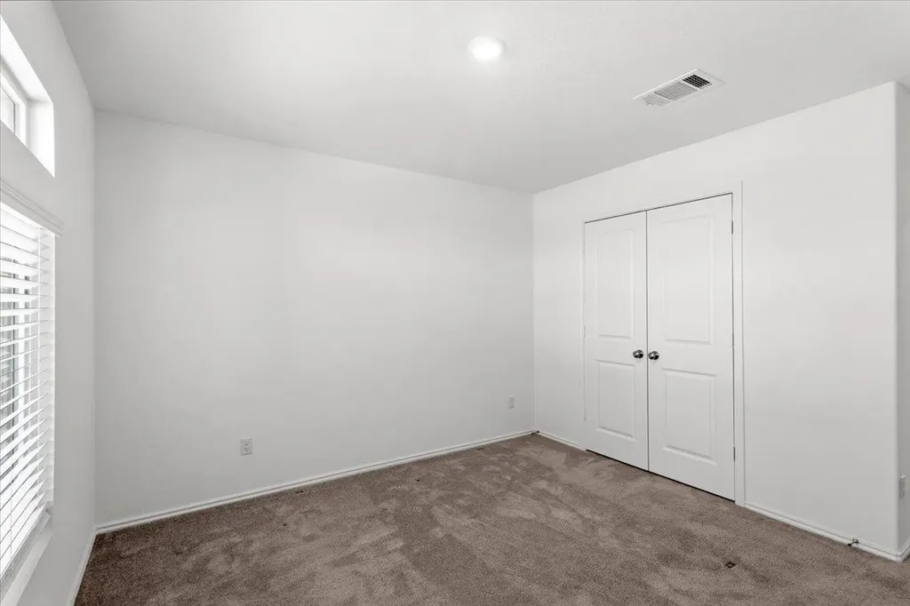 167 Jeffers Kyle TX 78640
