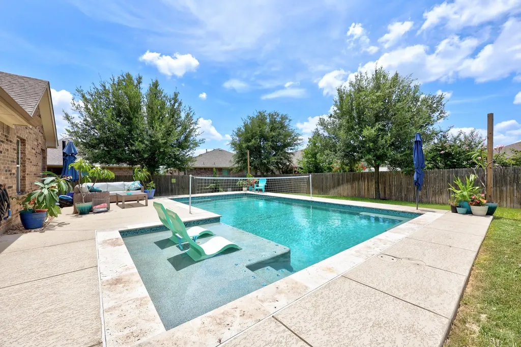 609 Jess Maynard Trail Leander TX 78641