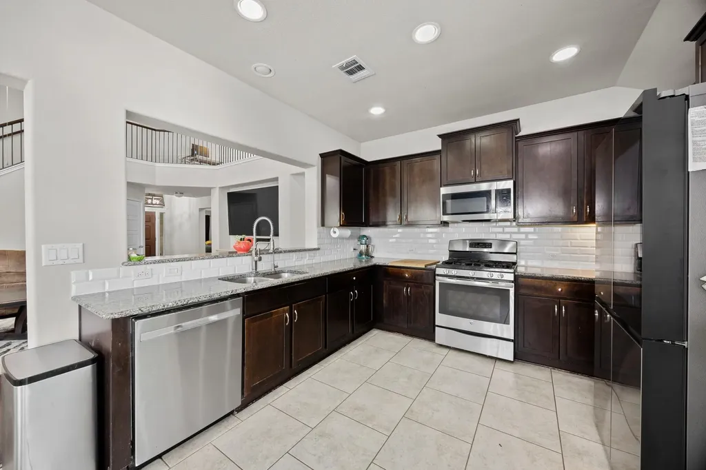 609 Jess Maynard Trail Leander TX 78641