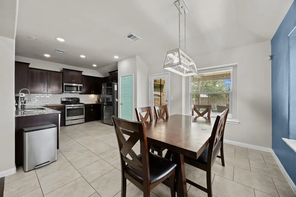 609 Jess Maynard Trail Leander TX 78641
