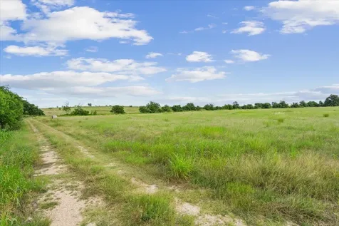 1700 Cr 322 Bartlett TX 76511