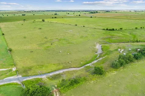 1700 Cr 322 Bartlett TX 76511