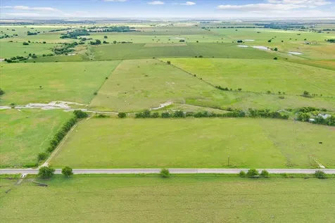 1700 Cr 322 Bartlett TX 76511
