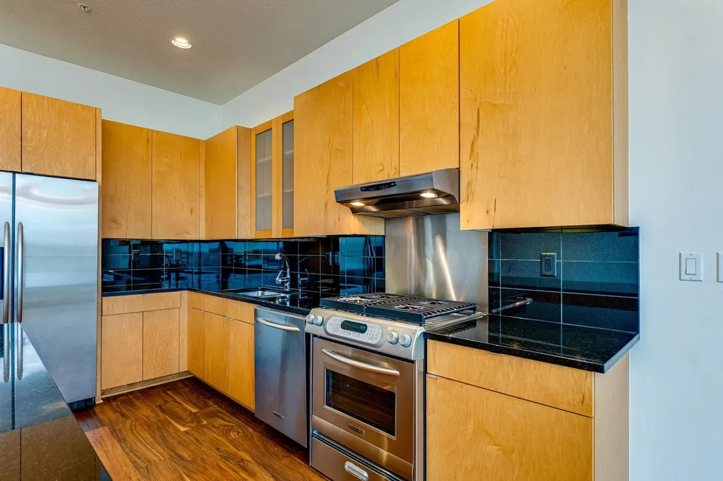 555 E 5th Street Austin TX 78701