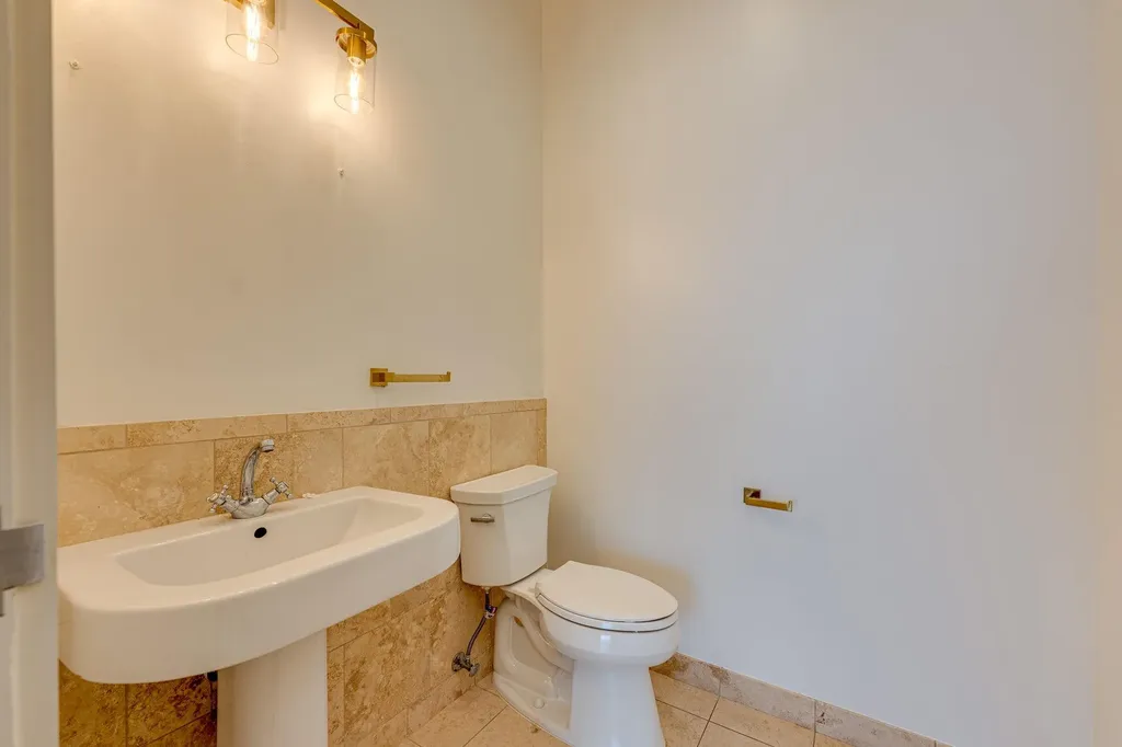 555 E 5th Street Austin TX 78701