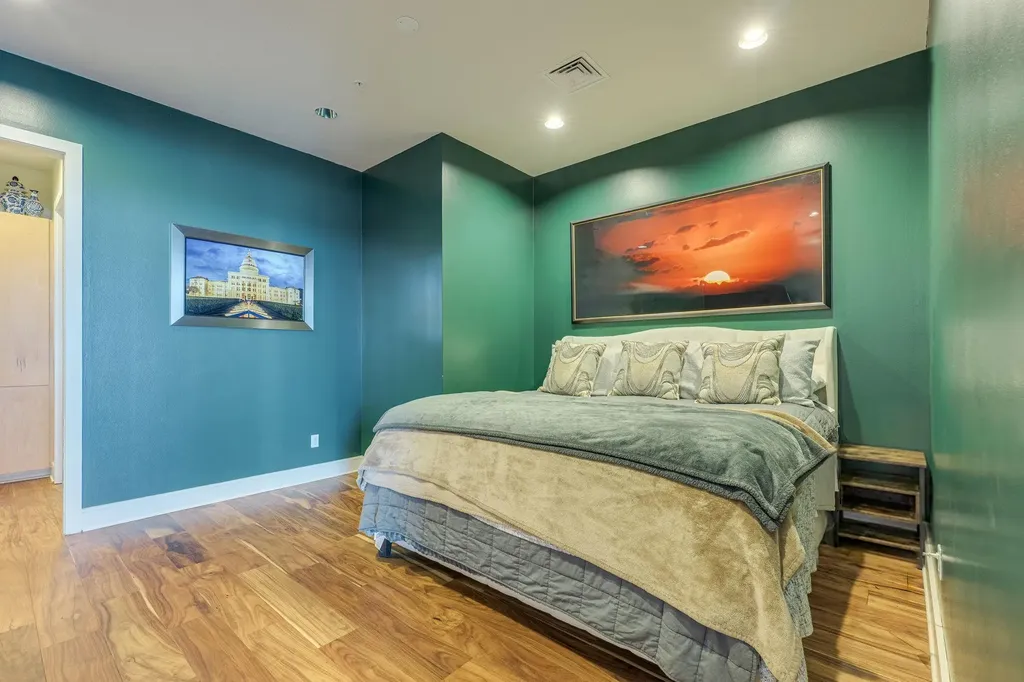 555 E 5th Street Austin TX 78701