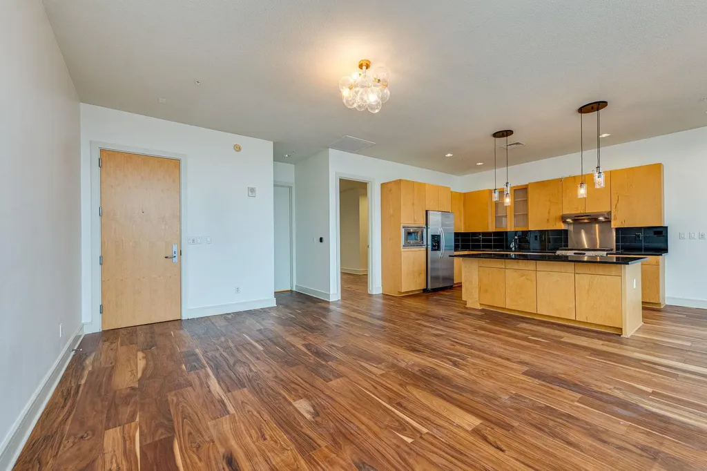 555 E 5th Street Austin TX 78701