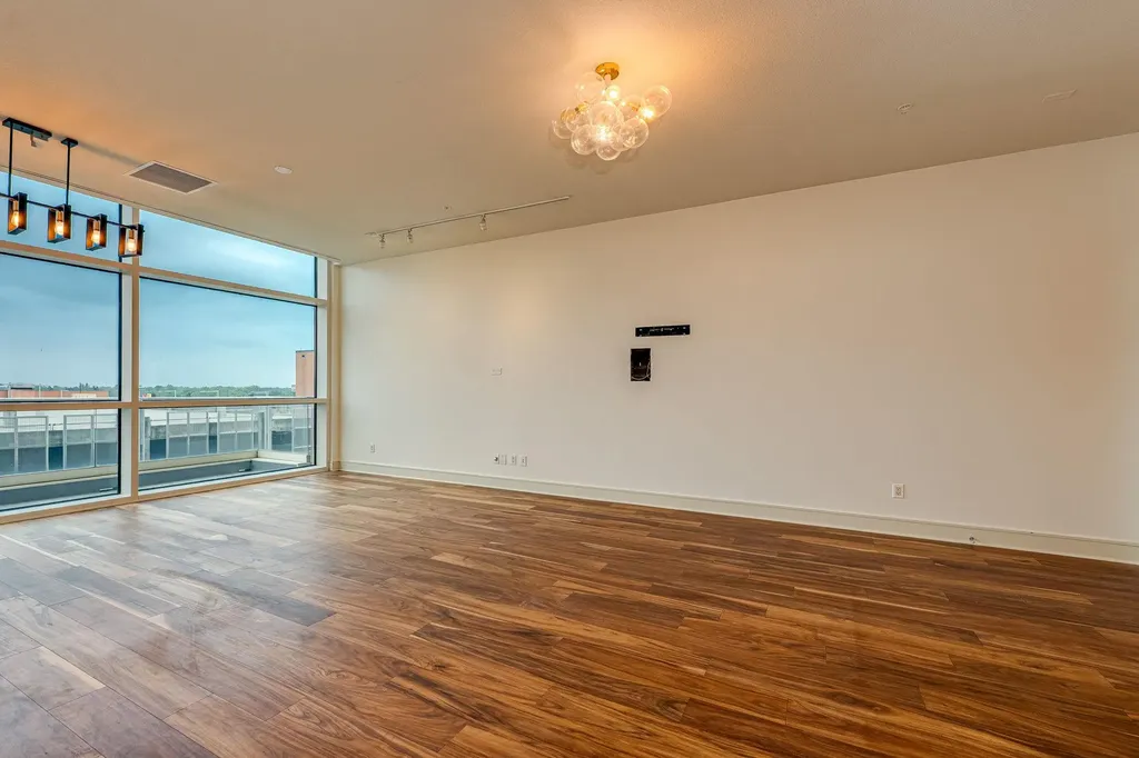 555 E 5th Street Austin TX 78701