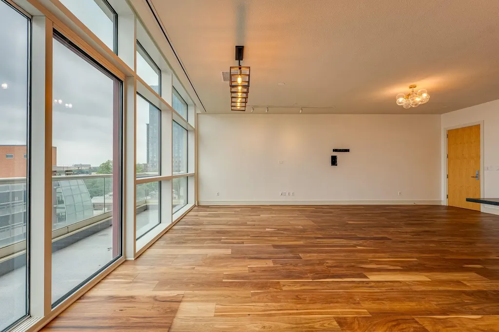 555 E 5th Street Austin TX 78701