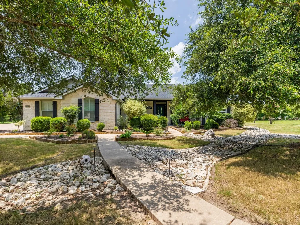 1702 Del Paso Leander TX 78641